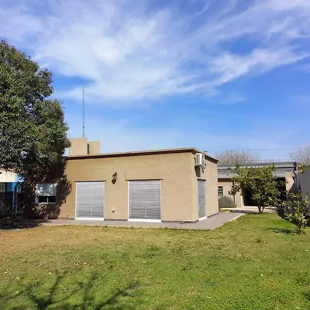Casa Con Parque, Parrilla Y Garage Para Vehiculo. Villa Ramallo Exterior photo