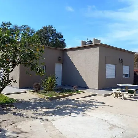 Casa Con Parque, Parrilla Y Garage Para Vehiculo. Villa Ramallo Exterior photo